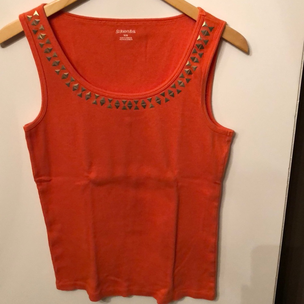 3-for-1 Ribbed Design Tank Tops Size Medium - Picture 2 of 7